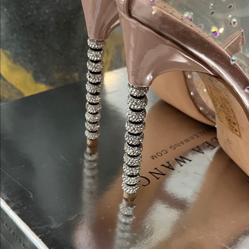 Alaïa Women's Sparkling Transparent Heels - Nude - Picture 3 of 4